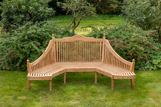 Chic Teak curved bench