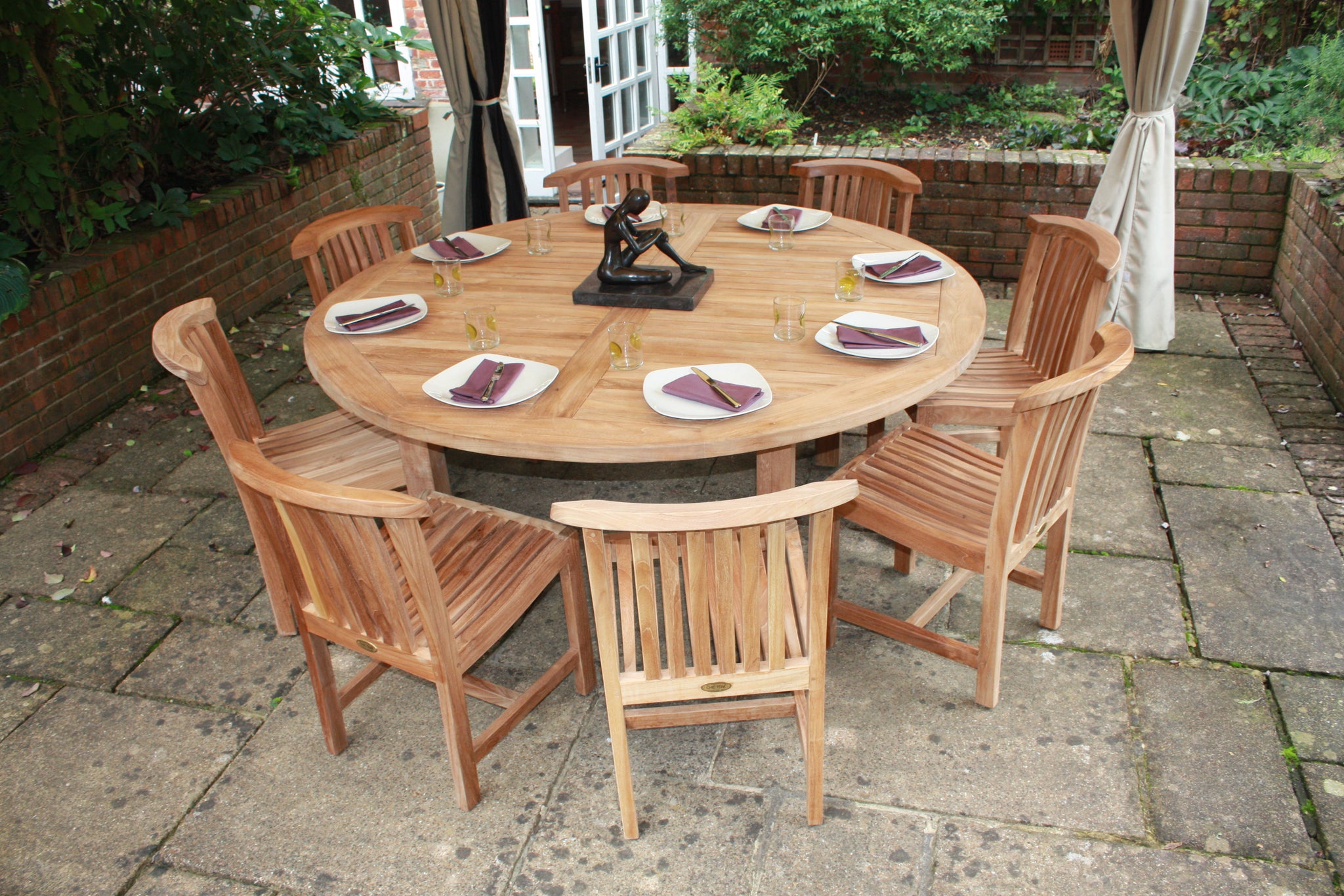 Garden Teak Round Table