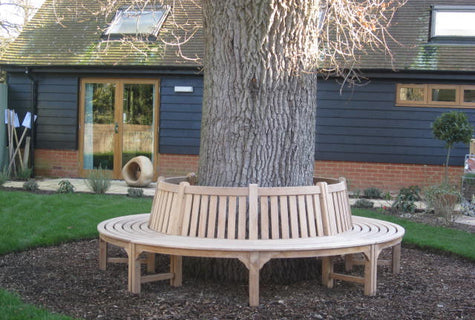 Why Teak is the Ultimate Choice for Luxury Garden Furniture