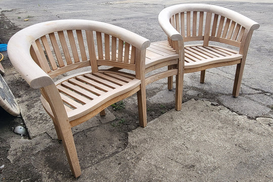 Chic Teak couples chair with adjoining table